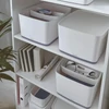 Tárolódoboz MyBox fedővel, nagy, fehér/szürke LEITZ